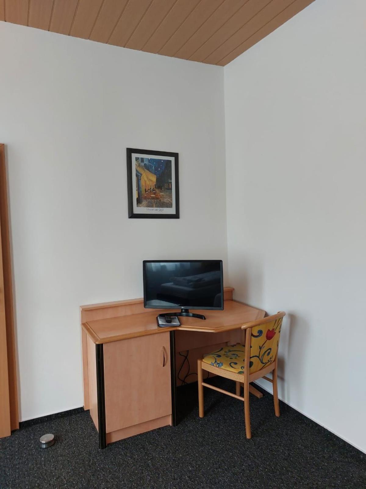 Gaestezimmer Gasthof Becker Hotel Wulfrath Exterior photo