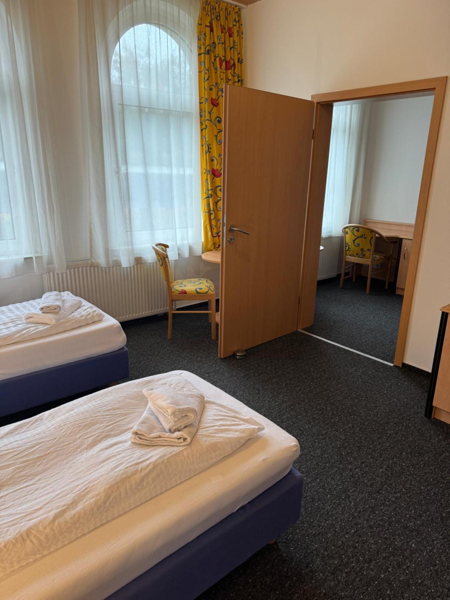 Gaestezimmer Gasthof Becker Hotel Wulfrath Exterior photo