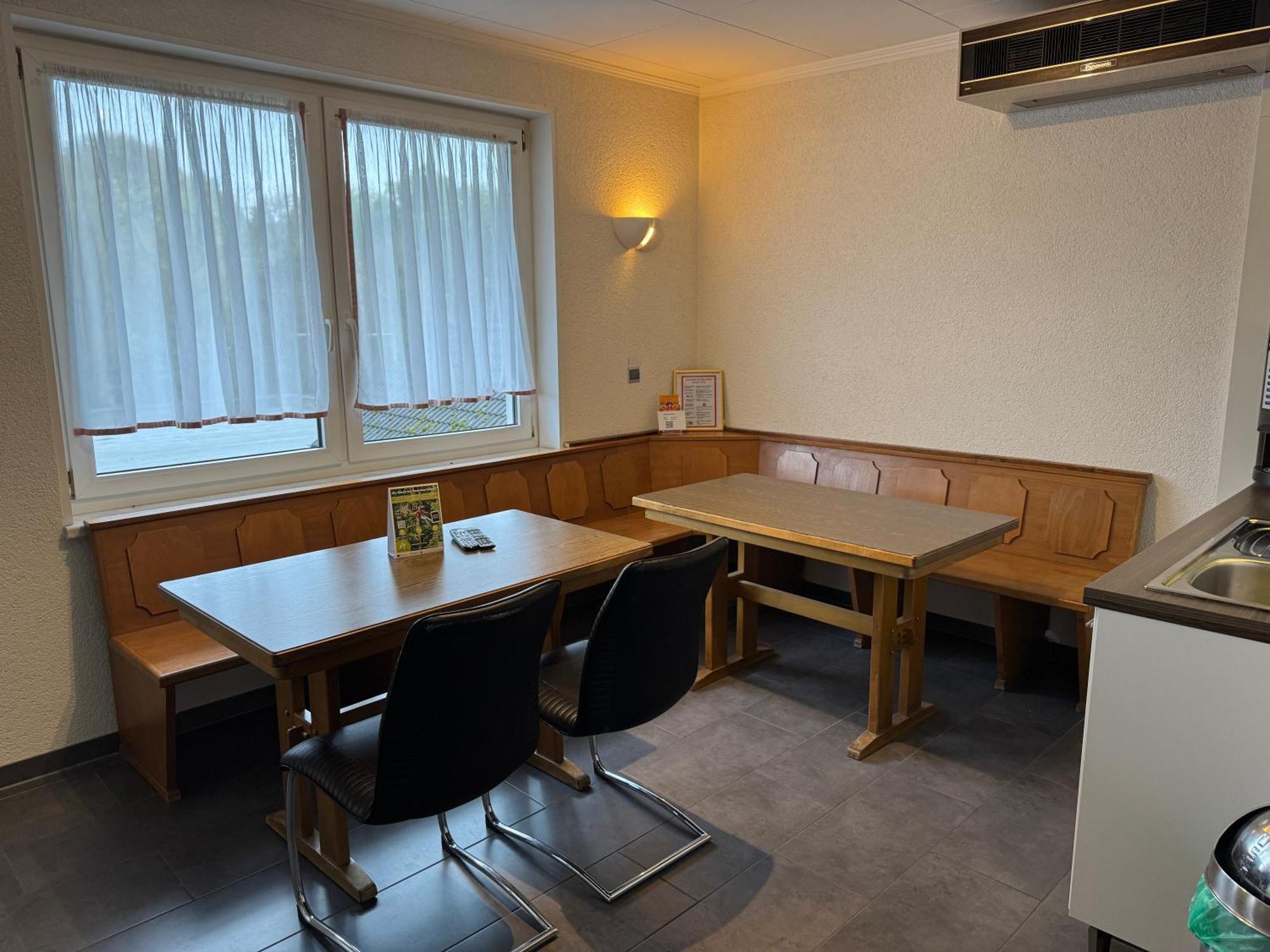 Gaestezimmer Gasthof Becker Hotel Wulfrath Exterior photo