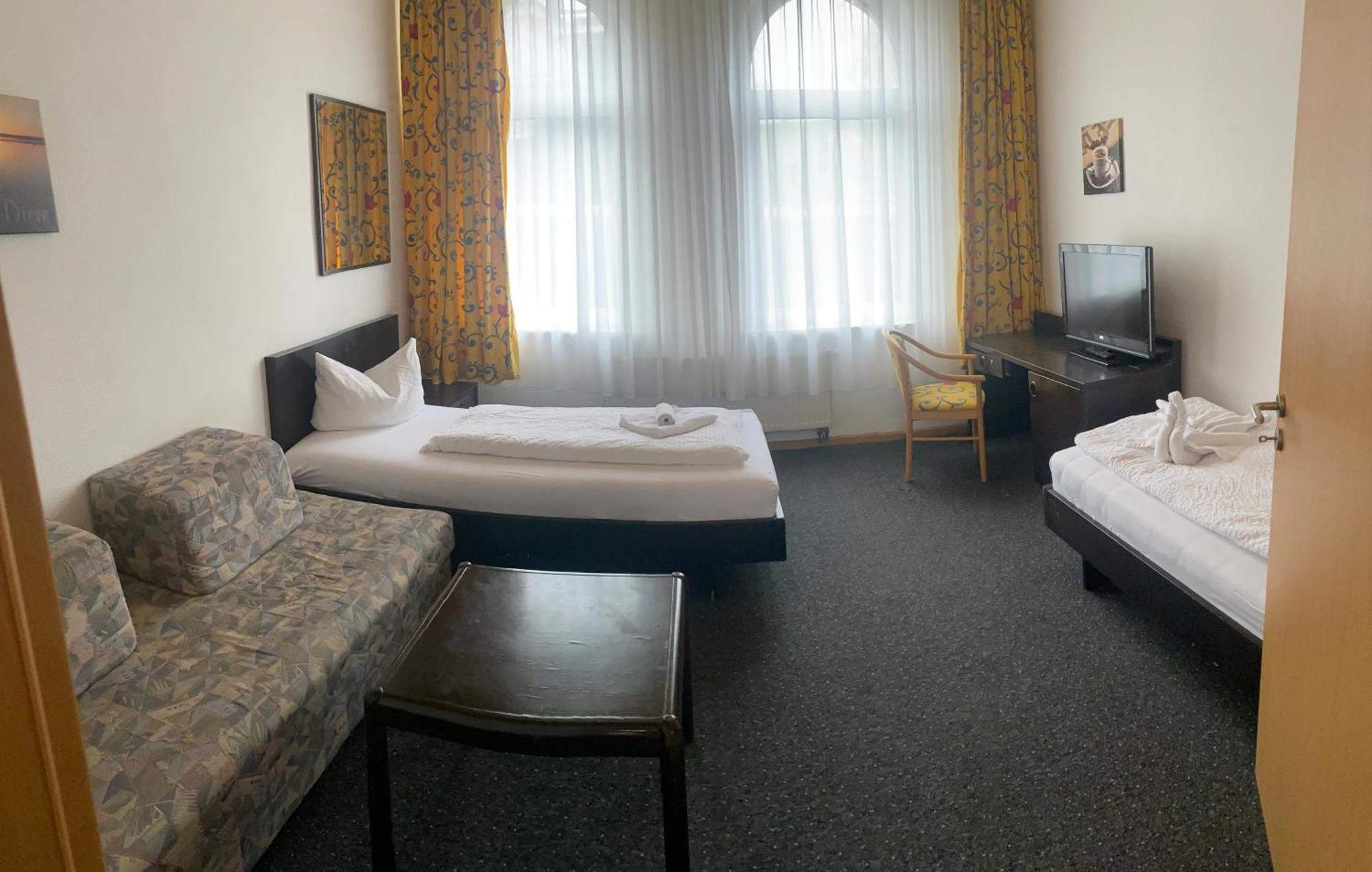 Gaestezimmer Gasthof Becker Hotel Wulfrath Exterior photo