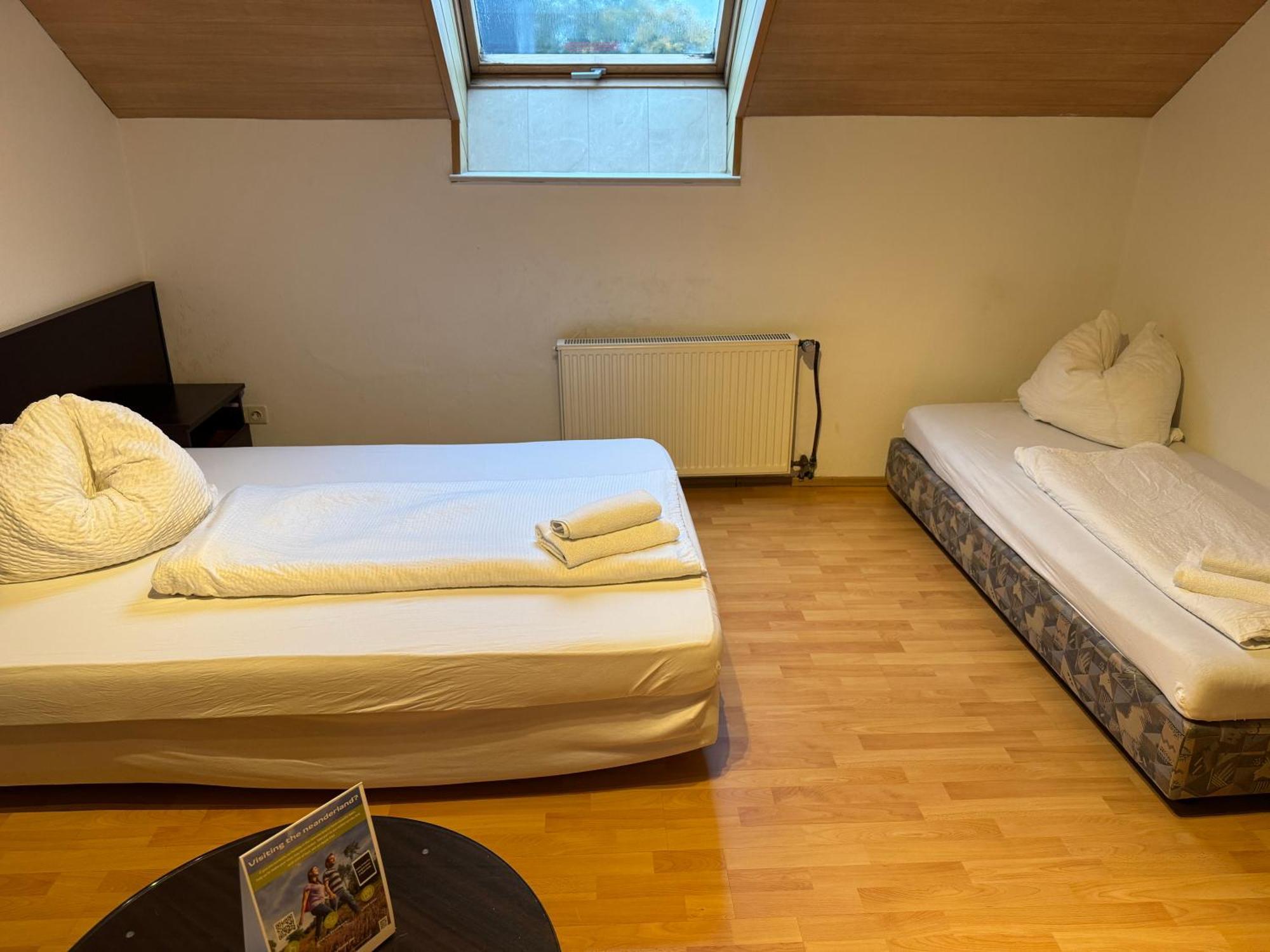 Gaestezimmer Gasthof Becker Hotel Wulfrath Exterior photo